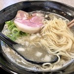 煮干しらーめん専門店 ニボロク - 煮干し１００％ラーメン