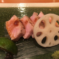 日本料理 たかむら - 豚のロースト。信じられない手入れと緻密な計算。