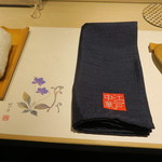 銀座 やまの辺 江戸中華 - テーブルセッティング