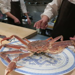 銀座 やまの辺 江戸中華 - 活きタラバガニ