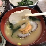 定食や - 味噌汁はベビーホタテ♪