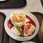 カフェドミキ ウィズ ハローキティ - 