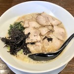 Ajito - 背脂醤油らあめん¥680(太麺)+チャーシュー¥200