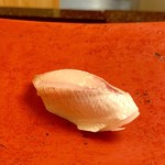 日本橋蛎殻町 すぎた - カスゴダイ(春子鯛)の昆布じめ