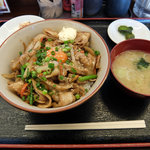 ゴリ食堂 - スタミナ丼（700円）