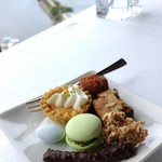 横浜モノリス - 