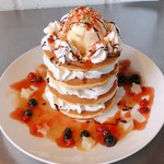 ダイニング カフェ シチホウ - パンケーキタワー（1000円）