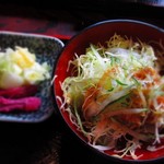 大黒家 - サラダとお新香