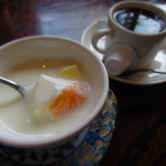 大黒家 - フルーツヨーグルトとコーヒー付き