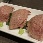 焼肉酒家 李苑 - 肉寿司