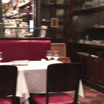 オー バカナル - テーブル席