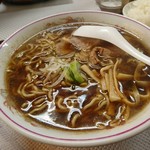四條食堂 - 醤油ラーメン、今回は味濃いめで…