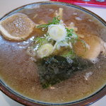 長寿軒 - ラーメン５００円。たぷたぷ・・・