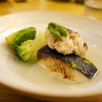 小泉料理店 - サワラと白子、ニラソース