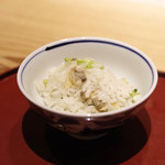 かまくら和久 - 食事：アサリと菜花の混ぜご飯