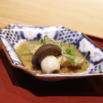 かまくら和久 - 強肴：ノドグロと丹波しめじの味噌煮
       