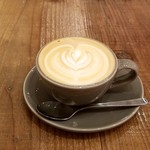 コパンドゥ サンサンサンイチ - カフェラテ：480円