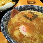 六厘舎 東京駅東京ラーメンストリート - つけ汁