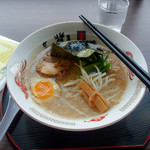 琉球家系ラーメン WAZA家 - 