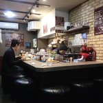 辛口飯屋 森元 - 店内01