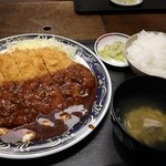 Yakiniku Dokoro Sharaku - ビッグチキンカツ定食500円