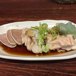 もつ焼き 大渕 - 生モツ三種盛り¥400