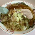 黄金 - ラーメン（390円）死ぬうま