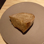 B - 自家製パン
