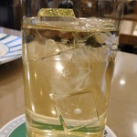 レストラン山水 - シーバスリーガル12年スコッチウィスキーシングル水割り