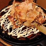 若大将 - お好み焼き。ナイフ＆フォーク(笑)