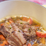 Bien - "豕五花肉（ぶたばらにく）オーベルニュ風（ふう）"、豕五花肉（ぶたのばらにく）＋安南靑胡椒（あんなんあをこせう）＋小扁豆（ひらまめ）