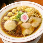 横浜中華そば 維新商店 - わんたんそば　味玉はご厚意