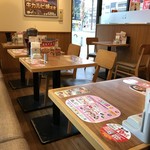 Sukiya - テーブル席が多く、ファミリーにも向いています(2019.3.10)