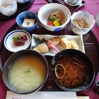 メインダイニングルーム 三笠 - 朝食（和）：茶粥定食