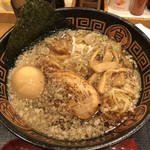 ガラ喰楽学校 - 2年1組 濃厚醤油らぅ麺 玉子トッピング