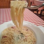 ラ・ヴィレッタ - [料理] ベーコン･生クリーム･チーズカルボナーラ 麺のアップ♪ｗ