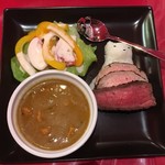 暗蔵喫茶Killer饅頭 - まるちこカレー＋ローストビーフ（半ライス）