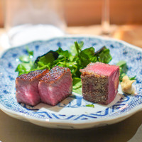 常 - 右、徳島県阿波牛ヒレ、カツレツ 左、川岸牧場リブロース