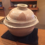 魚菜料理 縄屋 - 飯物：ジンバ（ホンダワラ）と揚げの炊き込みご飯 1