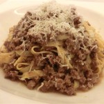 トラットリア 29 - 「タリアテッレ　ボロネーゼ」：肉に覆い尽くされても、パスタは強いコシ♪29定番パスタ！