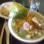 伽羅 - Ａセット（羅漢らーめん+半チャーハン）（750円）