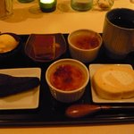 レストランMOMO - デザート２人分６種類と紅茶