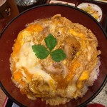 名古屋 今井屋本店 - 親子丼は味濃い目ですが、とじ加減はよいですね。