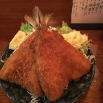 Izakaya Sharaku - ジャンボアジフライ2枚で500円