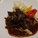 ユーヨーグリル 北海道 - 牛ワイン煮込みアップ