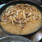 すき焼･鍋物 なべや - うどん玉 in 牛肉鉄鍋