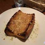 ザギネスバー・アイラ - 必ず美味しいガーリックトースト