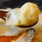 北海道旨いもの居酒屋 ヤマノキ - 丸々と　太ったジャガイモ～～ｗ