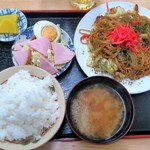 軽食  なかや - やきそばライス￥500