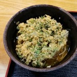立喰いそば とんがらし - 少し食べても個の大きさ